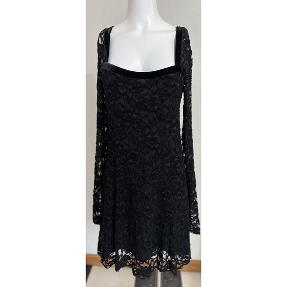 Free People Mini Dress L Black Lace Flirt For You Long Sleeve Cut Out Back - Picture 2 of 10
